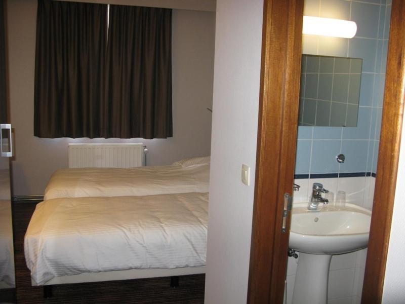 Hotel Les 100 Ciels Saint-Hubert Pokój zdjęcie