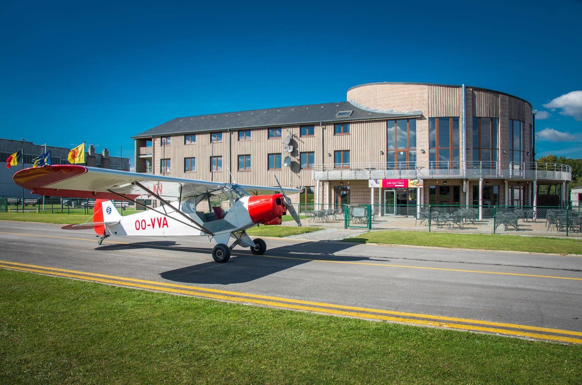 Hotel Les 100 Ciels Saint-Hubert Zewnętrze zdjęcie